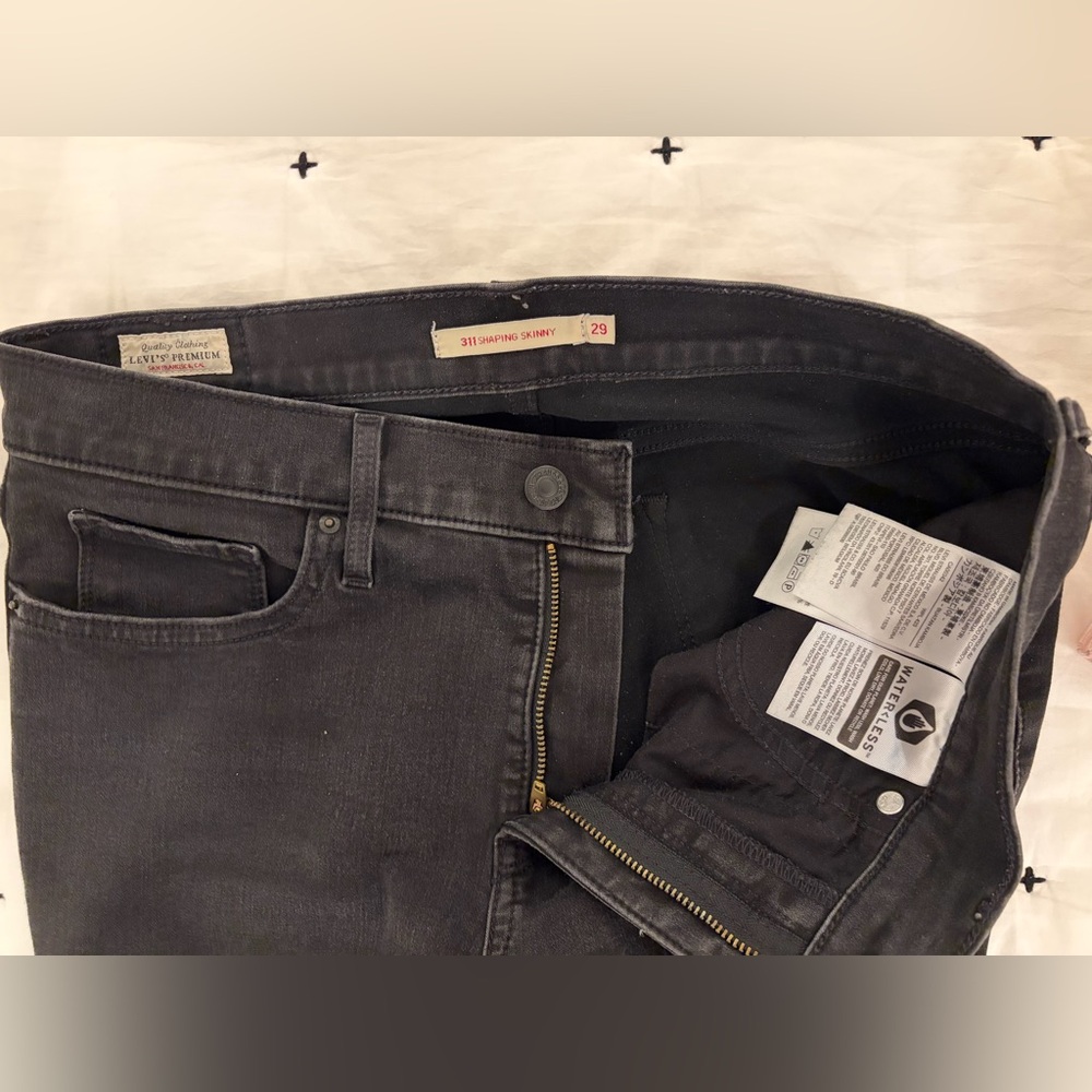 Levi's 311 Shaping Skinny Jeans